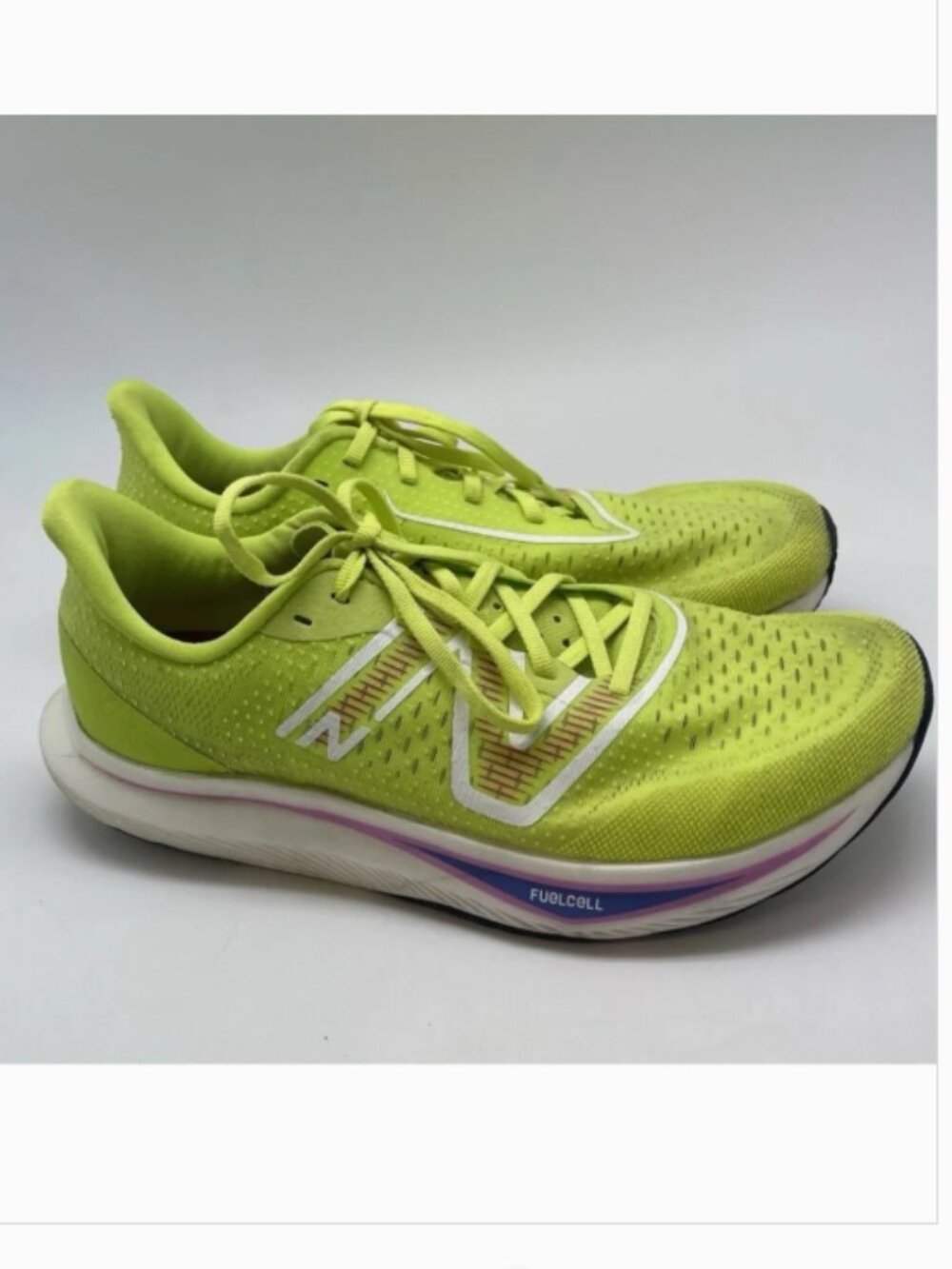 New Balance V3 Women's Lime Green Sz 9.5